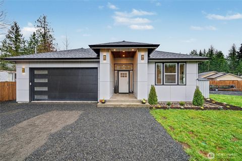 Photo of 8365 Golden Valley Boulevard, Maple Falls, WA 98266 (MLS # 2494102)