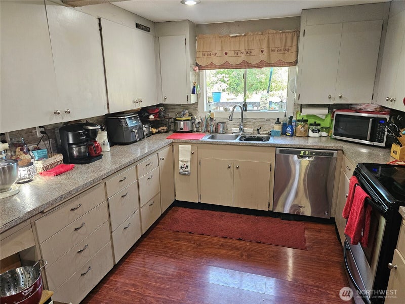 283 Middle Fork Road