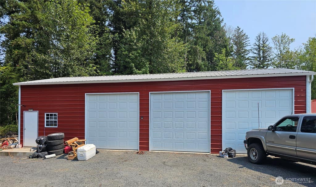 Photo of 283 Middle Ford Road, Chehalis, WA 98532 (MLS # 2572983)