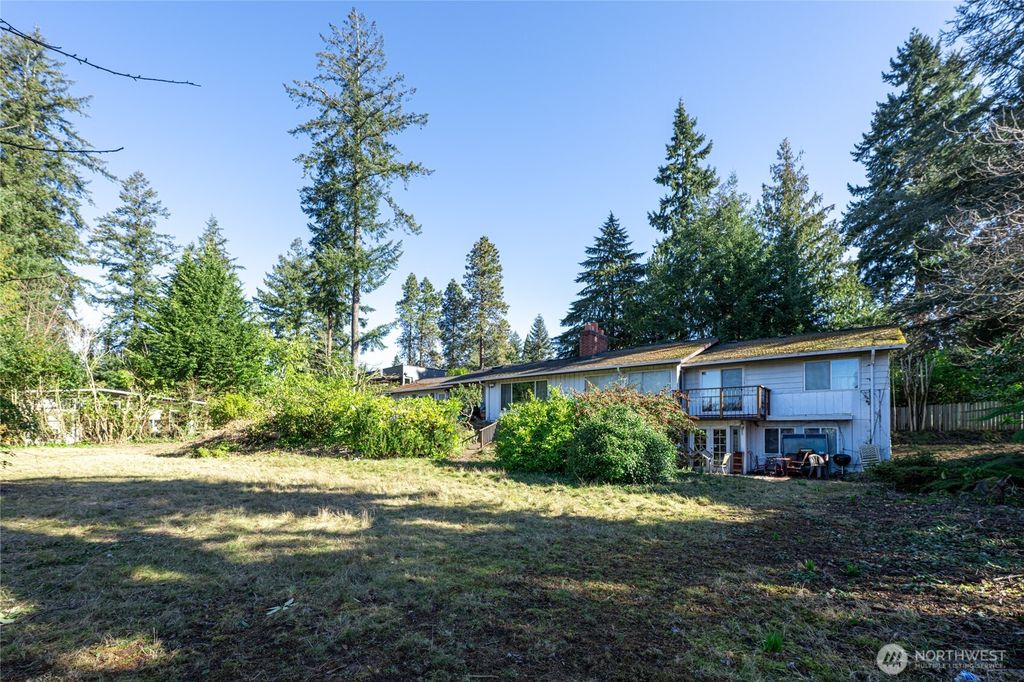 Photo of Clyde Hill, WA 98004 (MLS # 2483324)