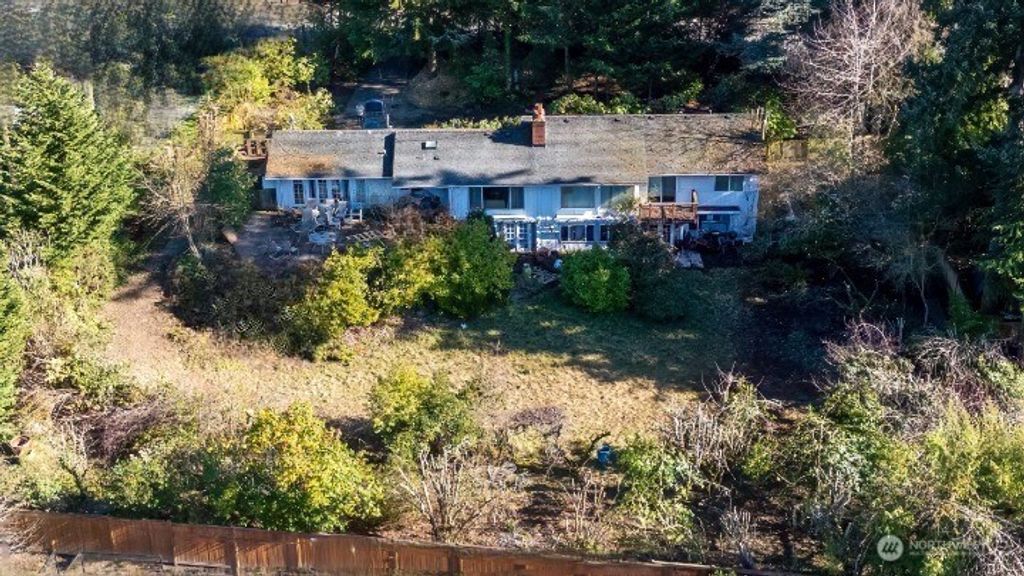 Photo of Clyde Hill, WA 98004 (MLS # 2483324)