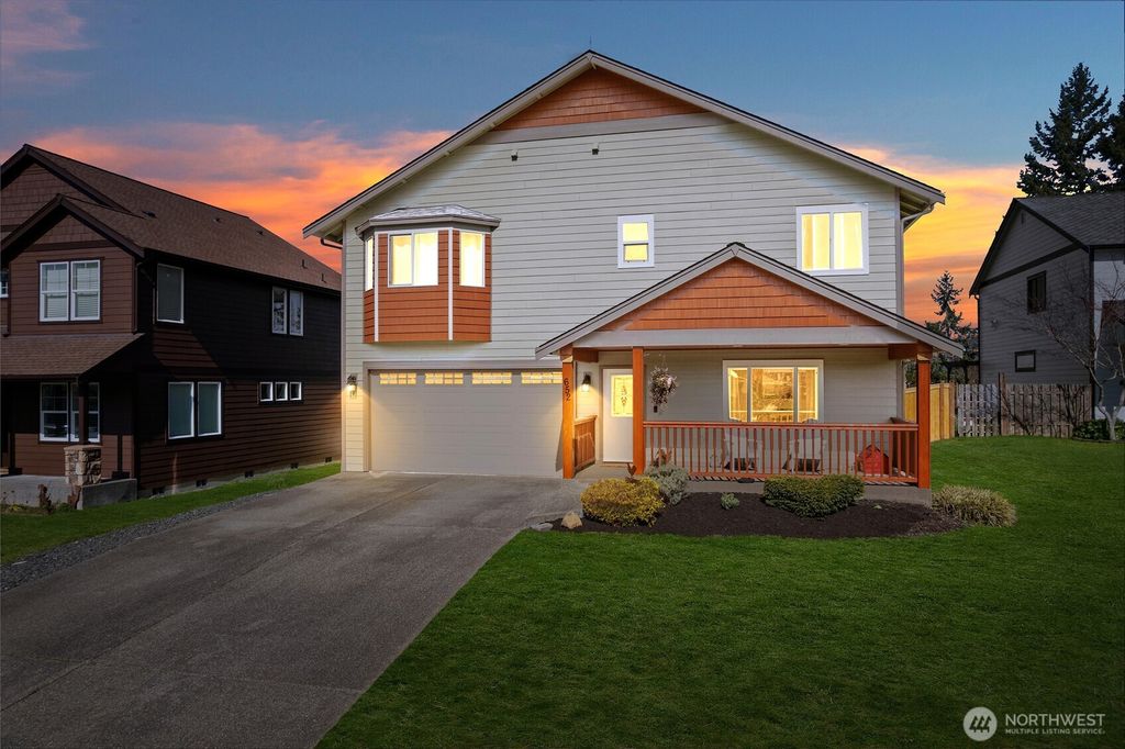 Photo of 652 Joy Street, Eatonville, WA 98328 (MLS # 2496568)