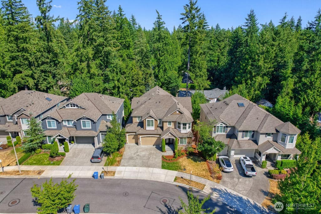 Photo of 2122 215th Place SE, Sammamish, WA 98075 (MLS # 2568707)