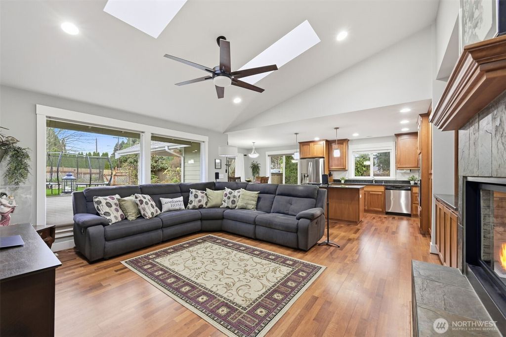 Photo of 17206 34th Place W, Lynnwood, WA 98037 (MLS # 2457973)