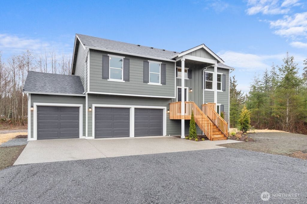 Photo of 8119 108th Street NE #2B, Marysville, WA 98271 (MLS # 2482556)