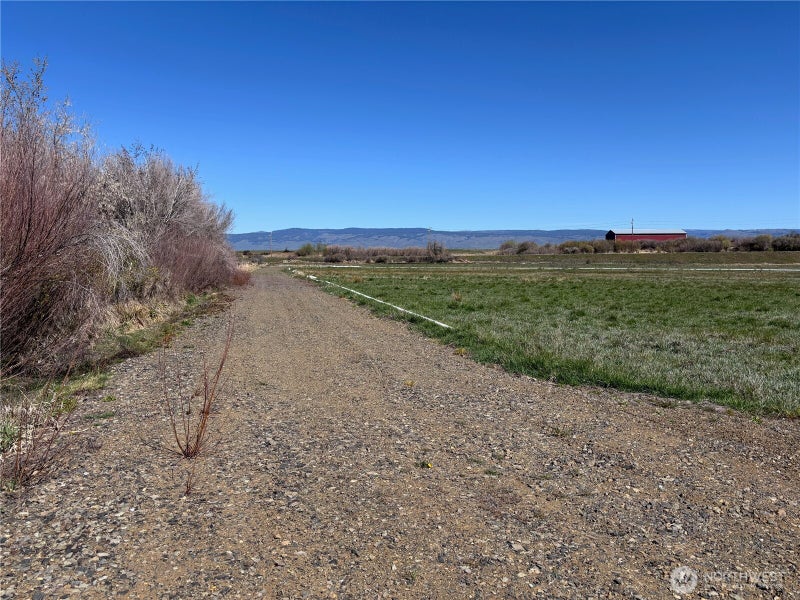 4 Dry Creek Road