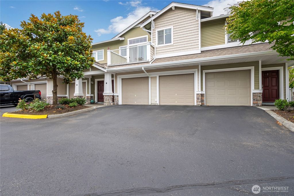 Photo of 6331 Isaac Avenue SE #E, Auburn, WA 98092 (MLS # 2433338)
