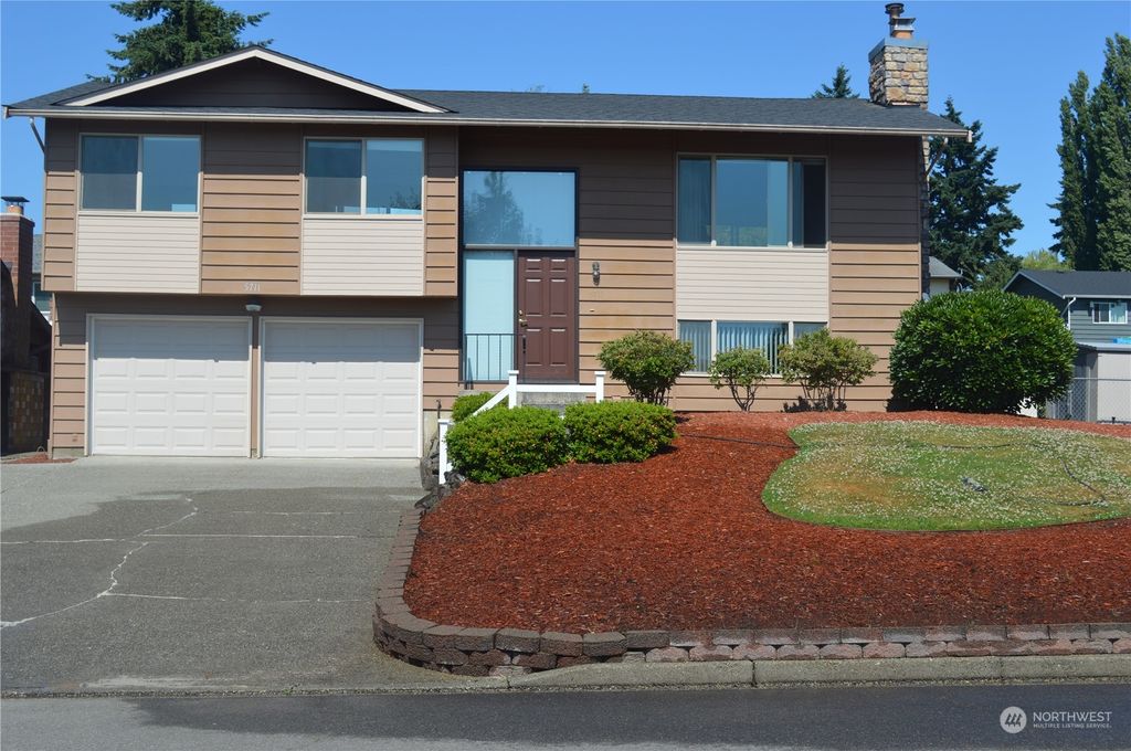 Photo of 5711 NE 60th Drive, Marysville, WA 98270 (MLS # 2133890)