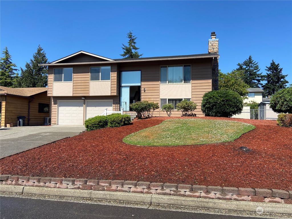 Photo of 5711 NE 60th Drive, Marysville, WA 98270 (MLS # 2133890)