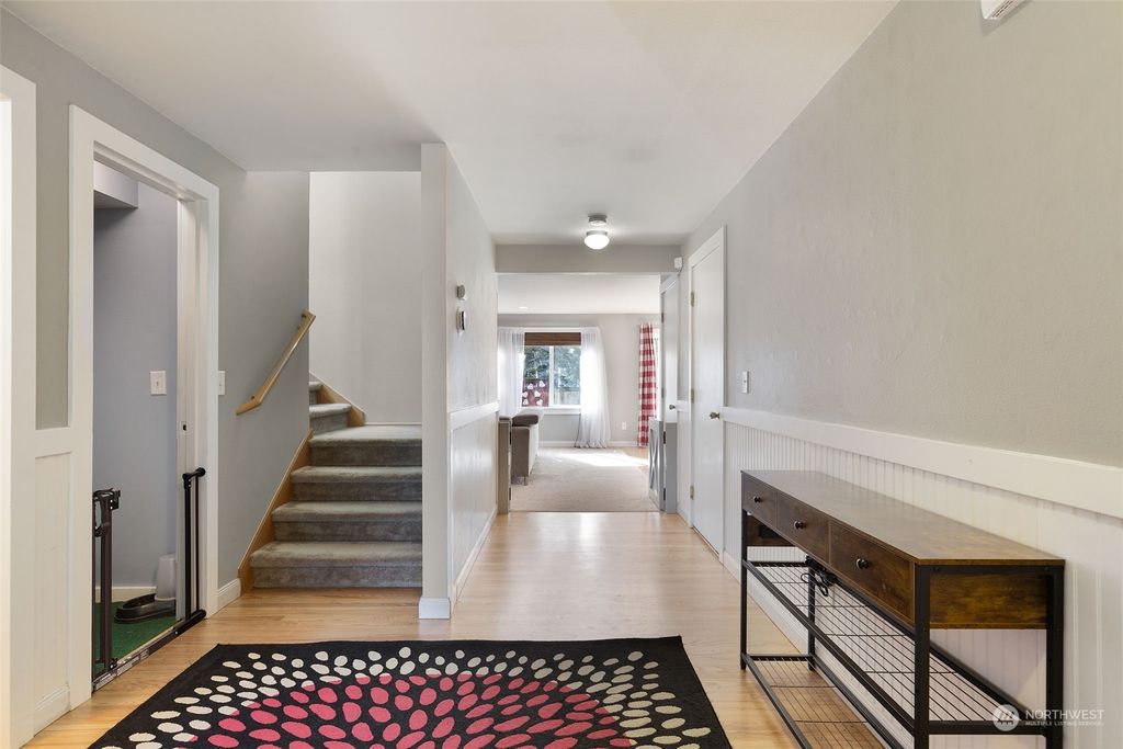 Photo of 145 5th Avenue SW, Pacific, WA 98047 (MLS # 2205909)