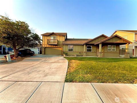 Photo of 6404 Enzian Falls Drive, Pasco, WA 99301 (MLS # 2420486)