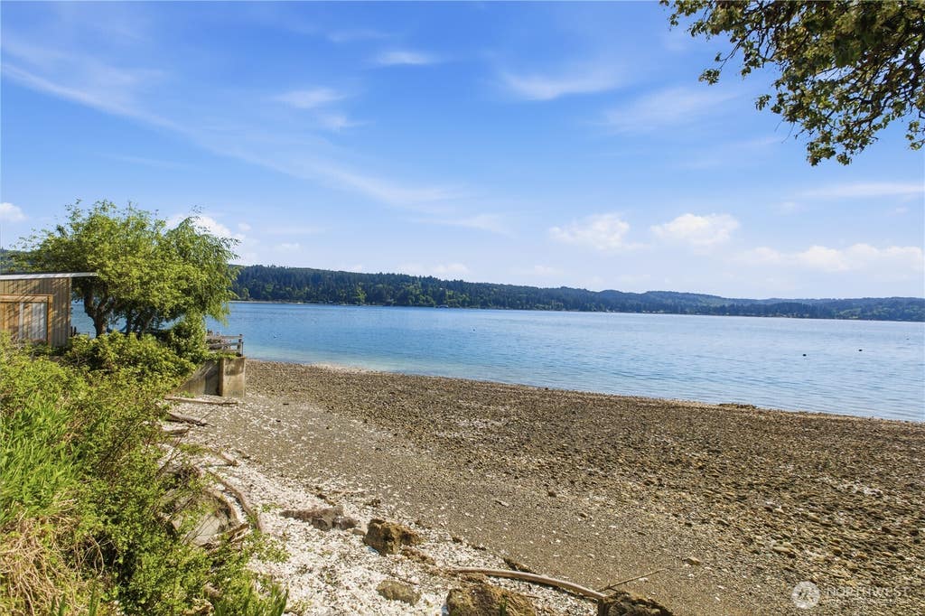 Photo of 0 XXX NE North Shore Road, Belfair, WA 98528 (MLS # 2523025)