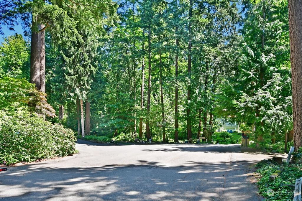 Photo of 3738 NE 187th Street, Lake Forest Park, WA 98155 (MLS # 2132395)