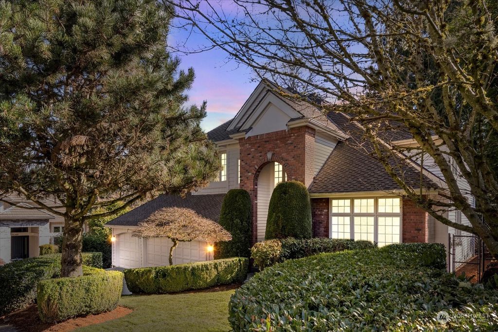 Photo of 5394 175th Place SE, Bellevue, WA 98006 (MLS # 2213948)
