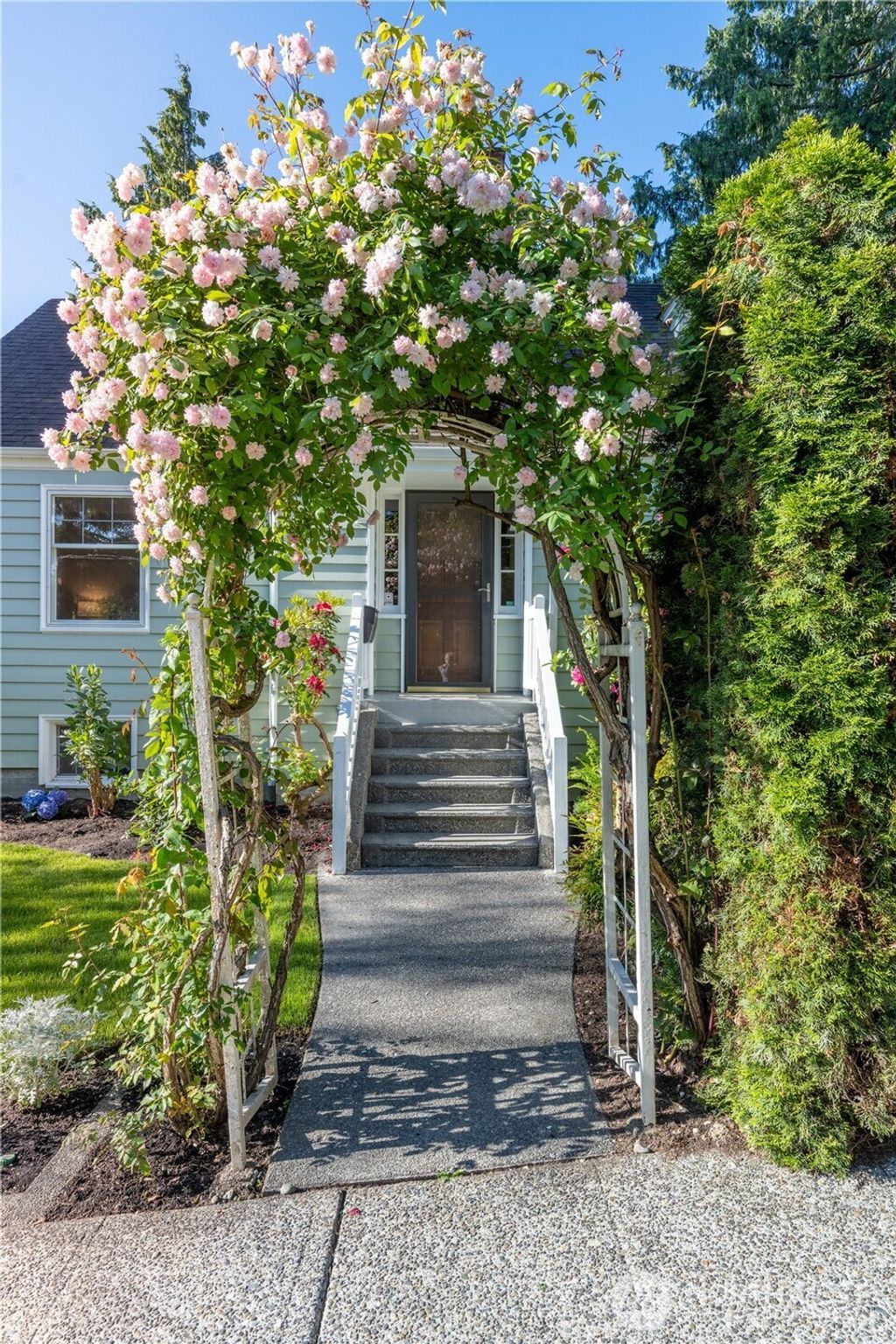 Photo of 1717 SW Austin Street, Seattle, WA 98106 (MLS # 2385813)