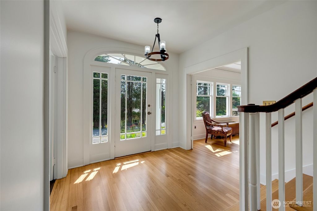 Photo of 4918 S 3rd Avenue, Everett, WA 98203 (MLS # 2478974)