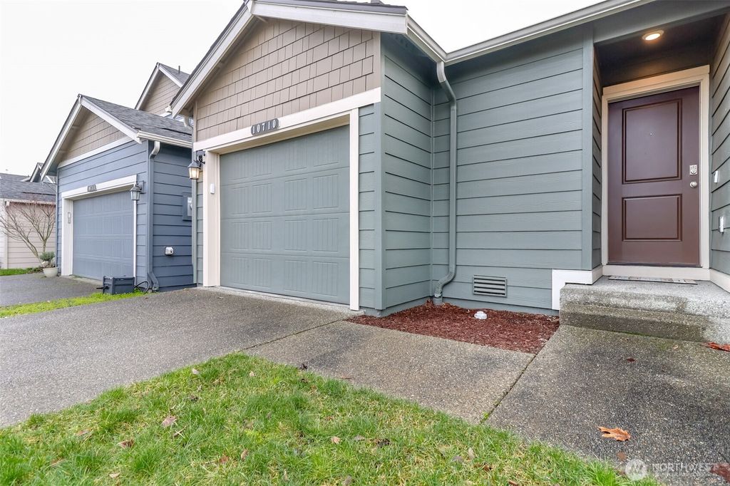 Photo of 10710 185th Street E, Puyallup, WA 98374 (MLS # 2476744)