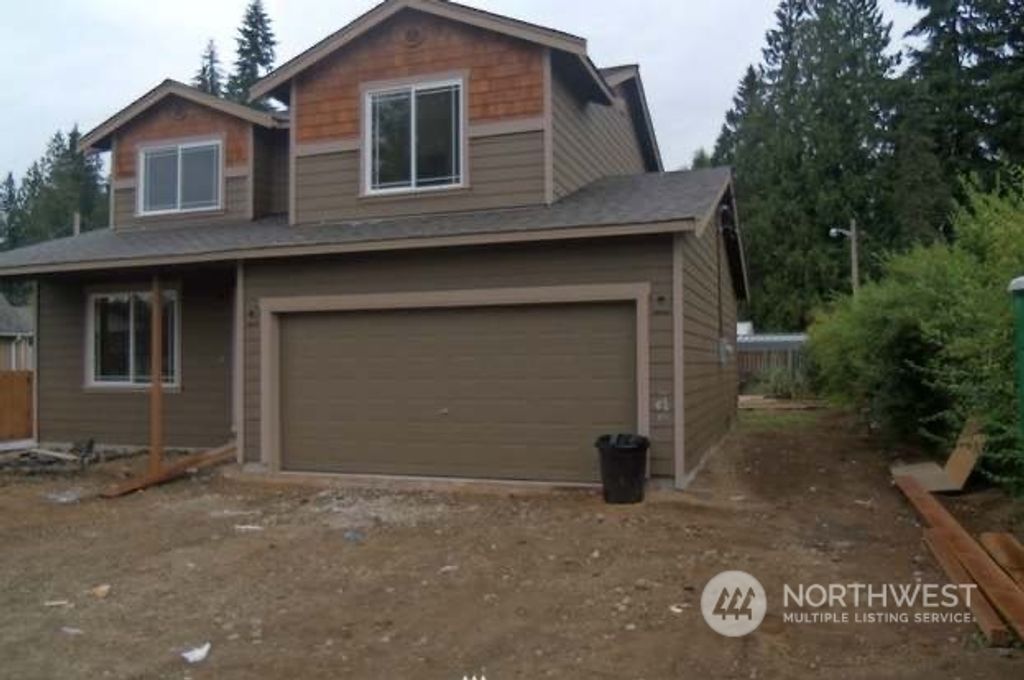 Photo of 305 W Wallace Street, Granite Falls, WA 98252 (MLS # 2147069)