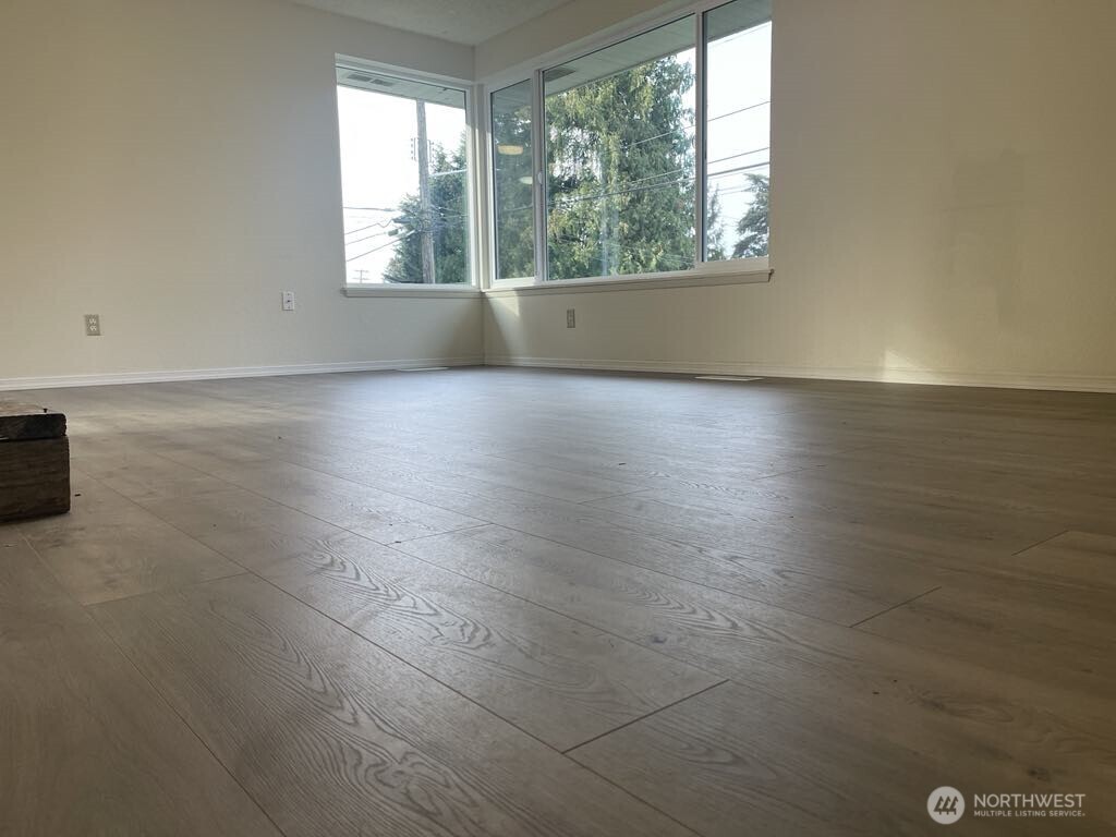 27 SW 102 Street