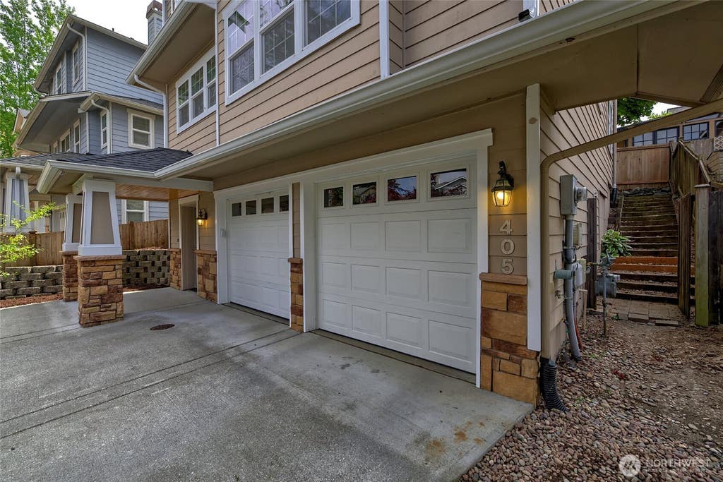 Photo of 405 46th Street SE, Everett, WA 98203 (MLS # 2574549)