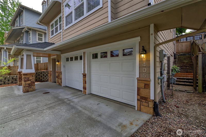 405 46th Street SE
