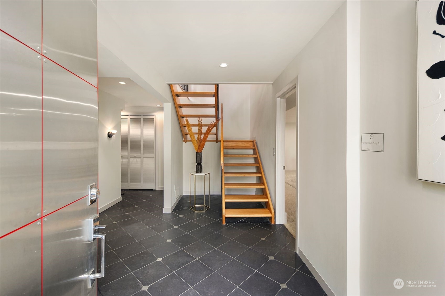 3757 W Commodore Way