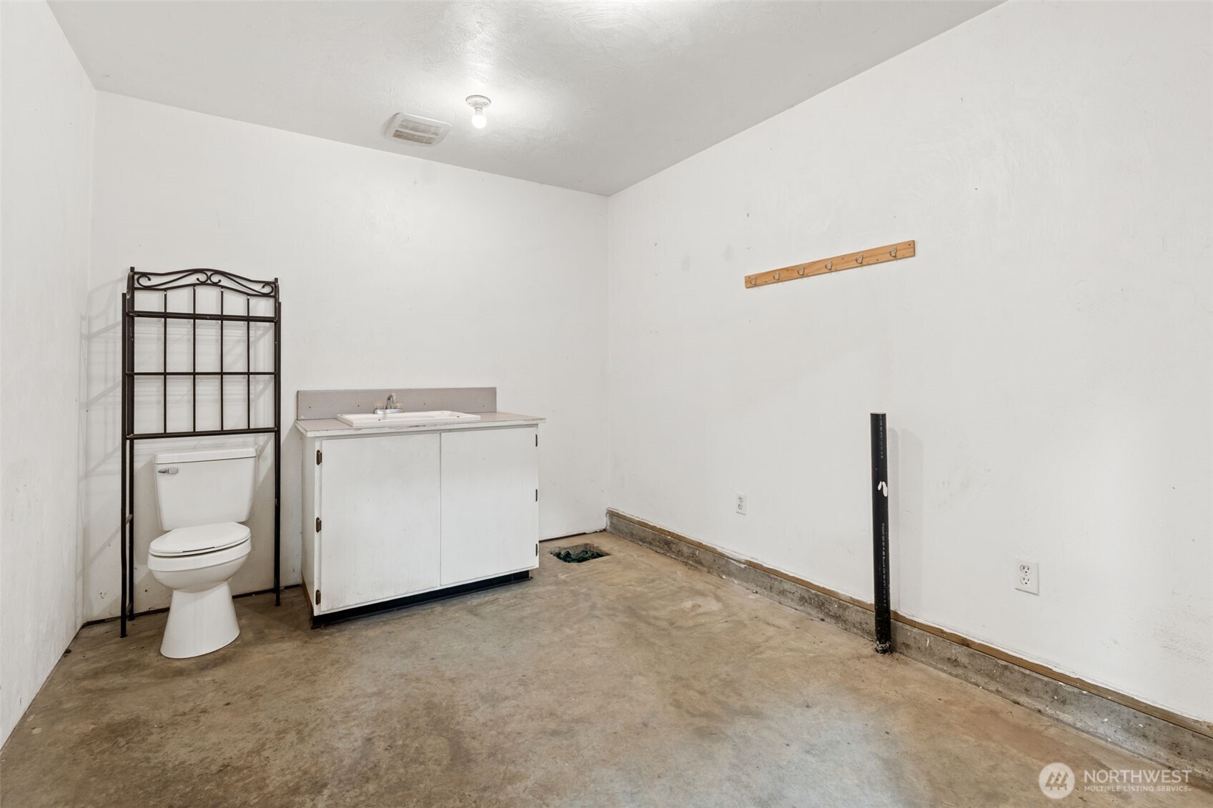 5008 Dodjatree Lane SE