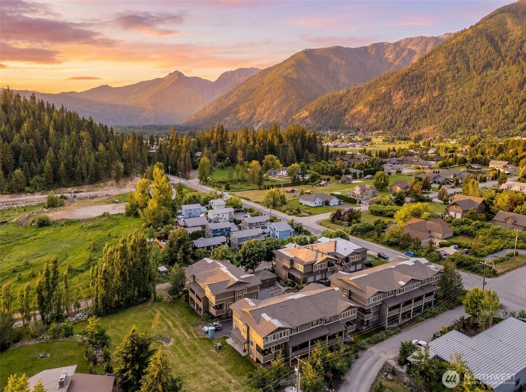 Photo of 100 Ski Blick Strasse #A103, Leavenworth, WA 98826 (MLS # 2567578)