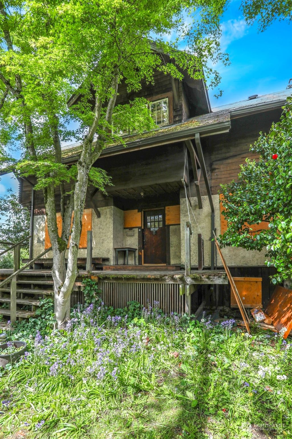 Photo of 4720 7th Avenue NE, Seattle, WA 98105 (MLS # 2229556)
