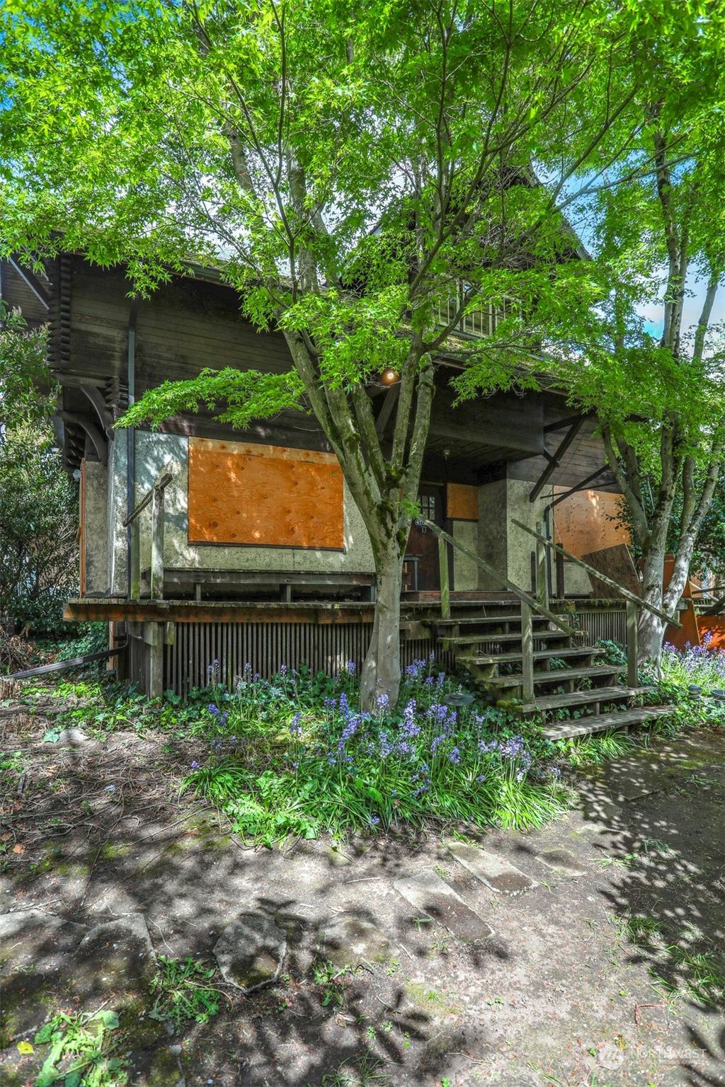 Photo of 4720 7th Avenue NE, Seattle, WA 98105 (MLS # 2229556)
