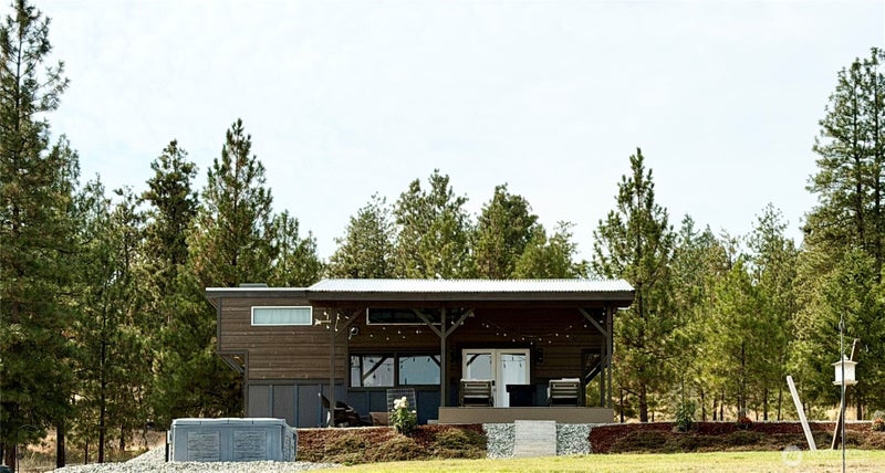 221 Nancy Lane