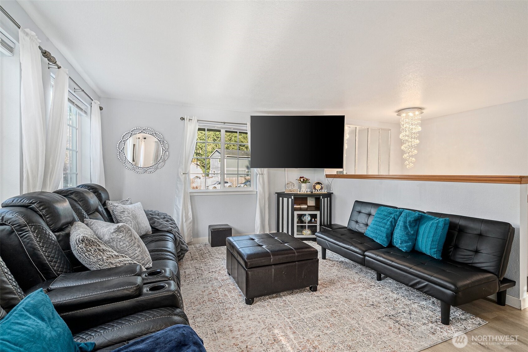 31 NE Skipper Court