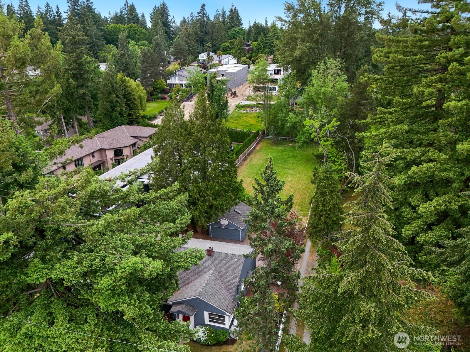 7658 NE 12th Street