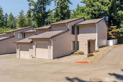Photo of 1555 Union Avenue NE #23, Renton, WA 98059 (MLS # 2546949)