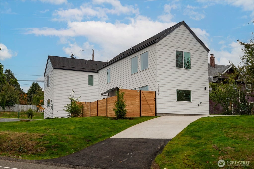 Photo of 10029 14th Avenue S, Seattle, WA 98168 (MLS # 2588153)