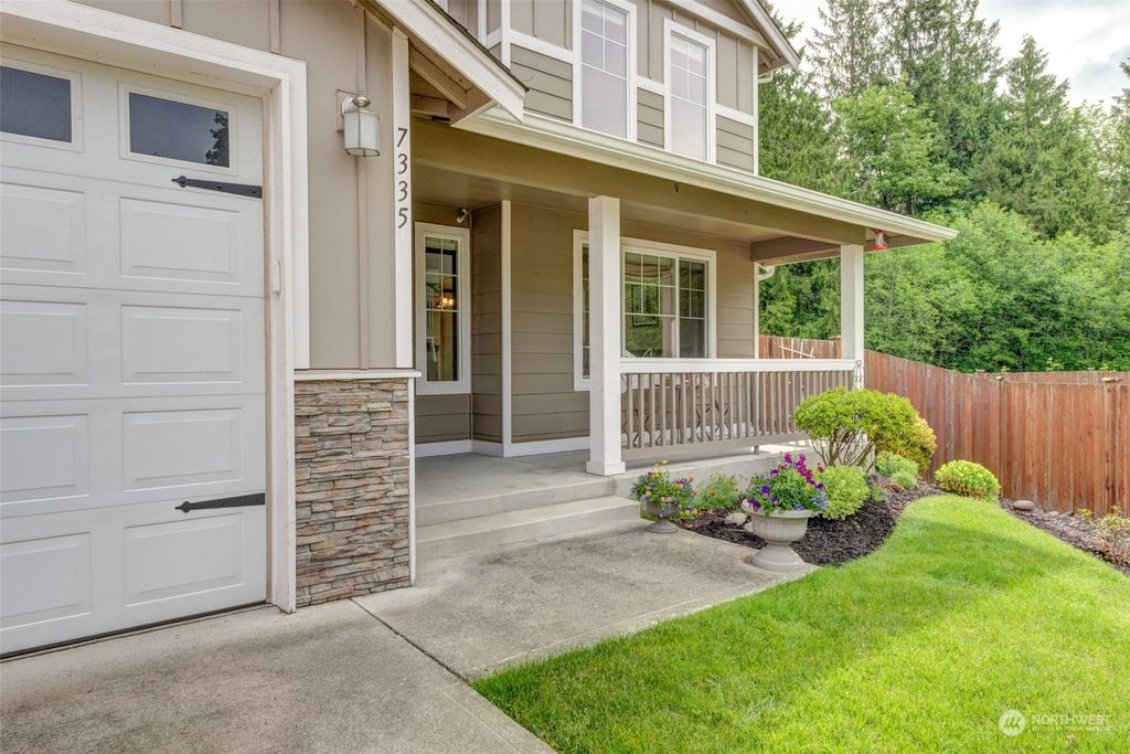 Photo of 7335 39th Place NE, Marysville, WA 98270 (MLS # 2244093)