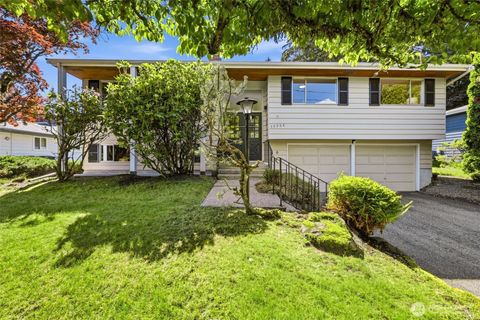 Photo of 19906 83rd Place W, Edmonds, WA 98026 (MLS # 2534291)