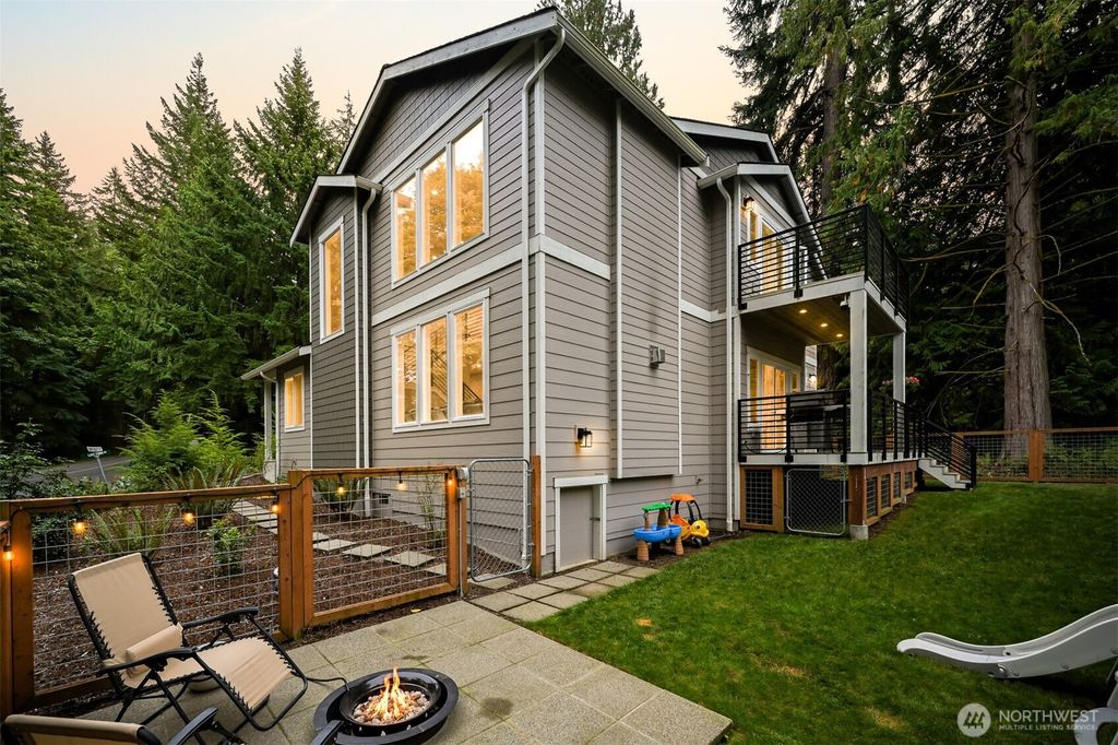 Photo of 124 Sudden Valley Drive, Bellingham, WA 98229 (MLS # 2532813)