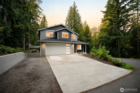 Photo of 124 Sudden Valley Drive, Bellingham, WA 98229 (MLS # 2532813)