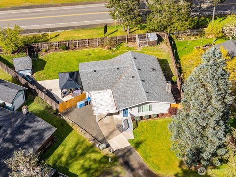 Photo of 20 E Oak Place, Shelton, WA 98584 (MLS # 2506323)