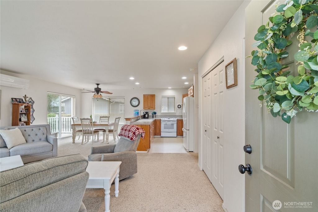 Photo of 281 Cakesosta Street SE, Ocean Shores, WA 98569 (MLS # 2481405)