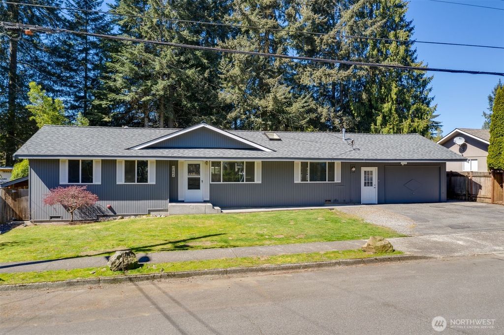 Photo of 14225 104th Avenue NE, Kirkland, WA 98034 (MLS # 2505260)