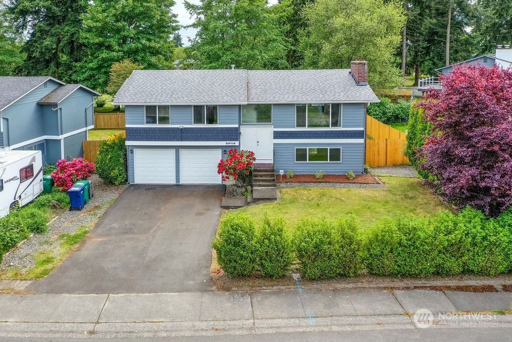 Photo of 33715 39th Avenue SW, Federal Way, WA 98023 (MLS # 2242085)