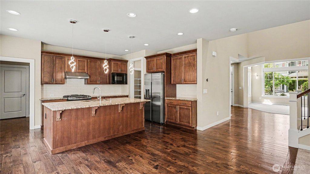 Photo of 21923 37th Avenue SE, Bothell, WA 98021 (MLS # 2519139)