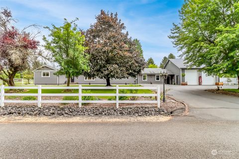 A home in Chehalis