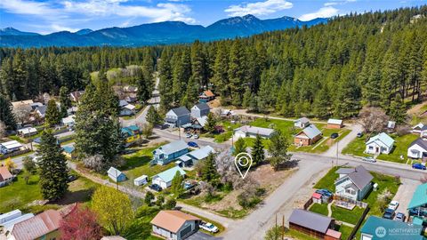 Photo of 4 XX W Alaska Avenue, Roslyn, WA 98941 (MLS # 2518103)