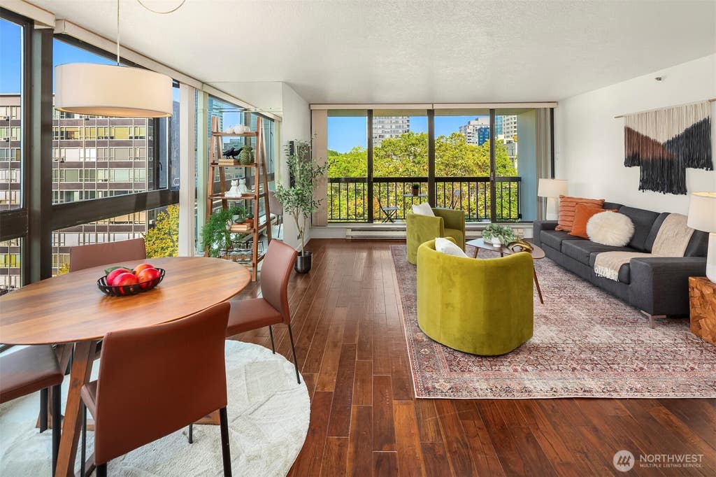 Photo of 1101 Seneca Street #801, Seattle, WA 98101 (MLS # 2573769)