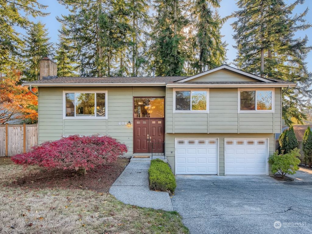 Photo of 606 216th Street SW, Bothell, WA 98021 (MLS # 2016027)