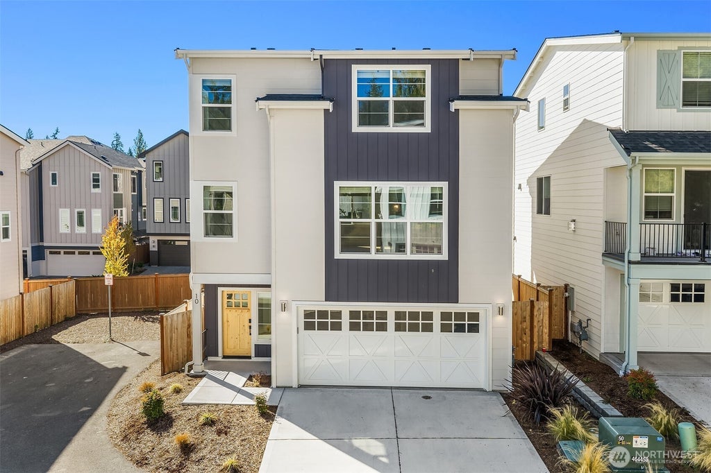 Photo of 10 160th Place SE, Bothell, WA 98012 (MLS # 2582614)