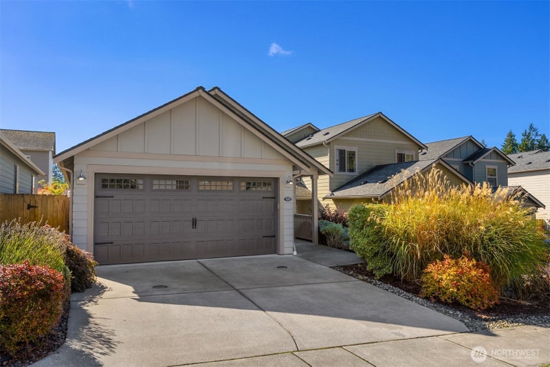410 NE Hazelberry Court